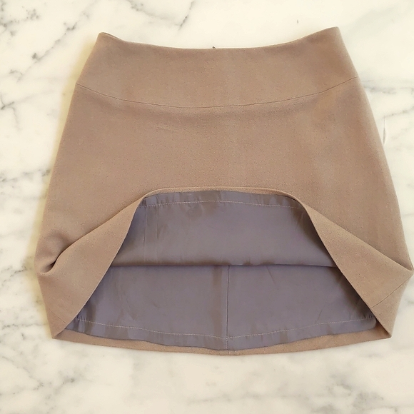 NWOT. Vintage Express Rayon and Wool Skirt with full lining. - Picture 4 of 5